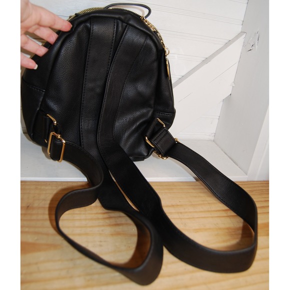 Betsey Johnson Mini Backpack purse Quilted‎ Vegan Leather NWOT Bow Heart charm